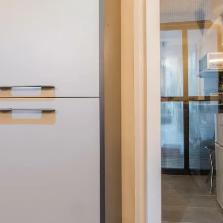 56m² 2 Slaapkamer, 1 Privé Badkamer In Binnenstad Appartement *